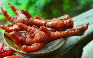 How To Cook Chicken Feet To Make An Awesome Delicacy
