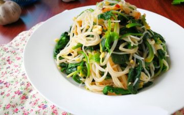 the best dish of summer spinach with vermicelli