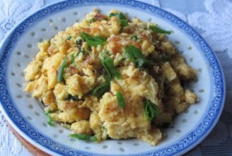Pumpkin puree scrambled eg