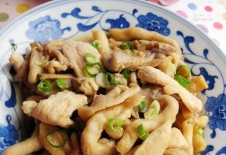 Fried Fresh Mushroom and Chicken