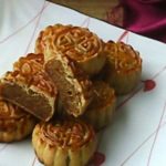 The Lovely Pineapple Moon Cake with Milk Flavor