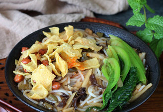 The Rich And Appetizer Liuzhou River Snails Rice Noodle