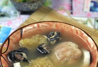 The Stewed Black Chicken Soup with Coconut